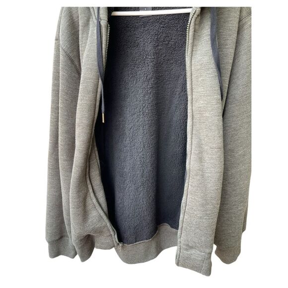 Members Mark size L Sherpa lined fleece hoody - Picture 3 of 6